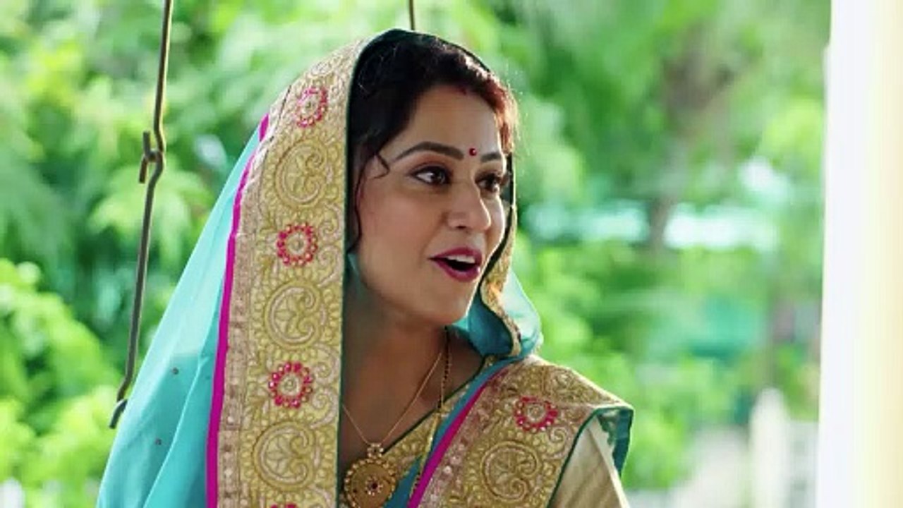 Hot step mom romance l #comedy #entertainment #ullu #comedy #entertainment #ullu