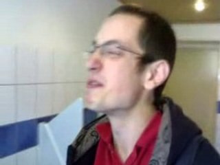 Jules mange un cerveau en live !