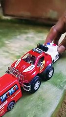 ‎Hit by speeding bus, all cars are overturned — Pro TOY