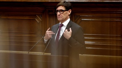 Illa arenga a los militantes socialistas y les pide seguir con la "cabeza alta"