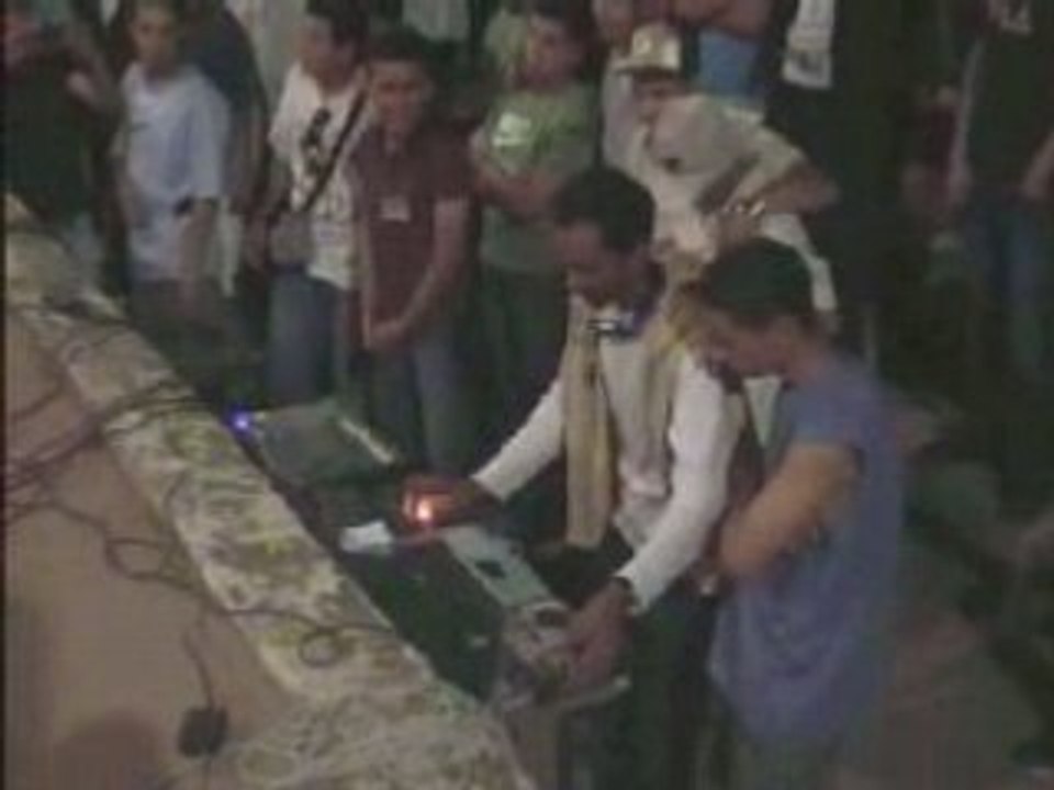 AVSEQ02_ToWMV_split1