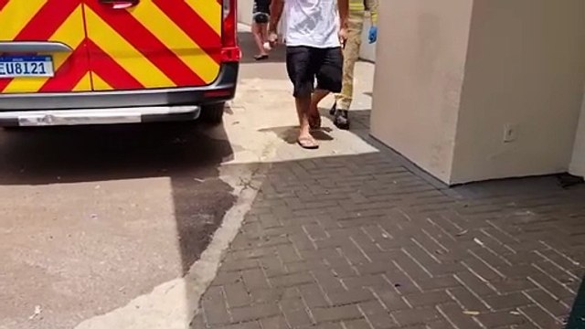 Motociclista fica ferido após acidente entre Corsa e moto no bairro Morumbi, em Cascavel