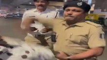 Video News: अहमदाबाद में पुलिस कर्मी ने महिला पर उठाया हाथ, वीडियो वायरल