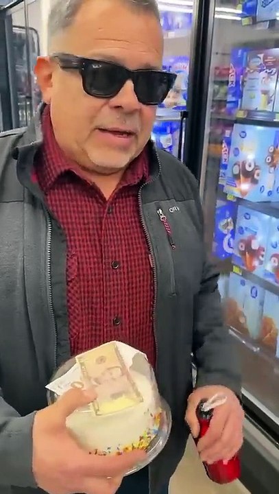 There are still good people in the world! We need more people like them!🎁❤️❤️