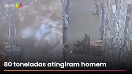 Operador de empilhadeira é soterrado por toneladas de produtos após queda de prateleiras