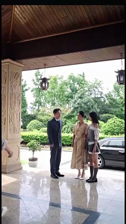 Mi nueva vida como la mimada  - Full