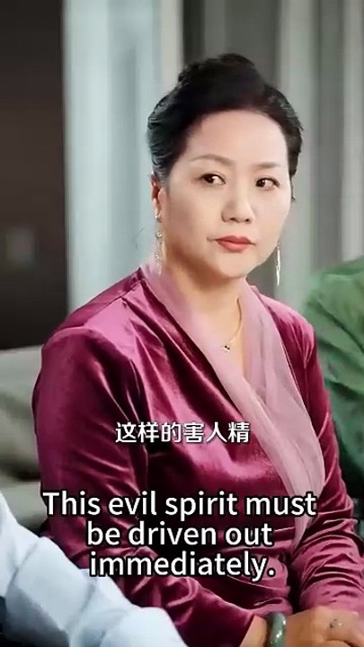 Her rumored-to-be-gay husband holds her every night, indulging in desire - Drama Chinese