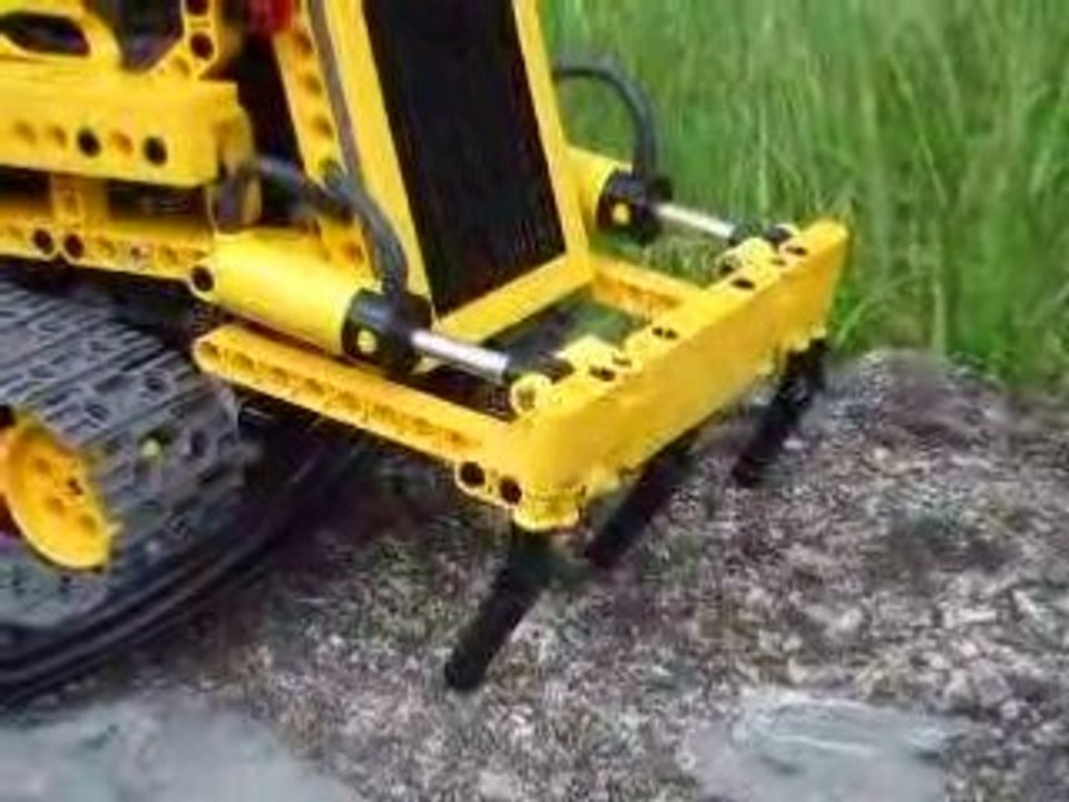 rippeur chargeur sur chenilles