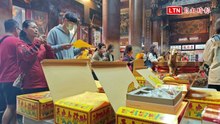 80年一遇「冬至＋天赦日」 北斗奠安宮湧千人補運求財