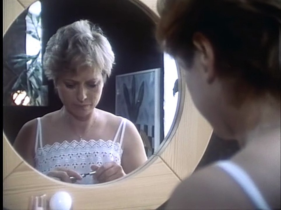 Drei Damen vom Grill S06E01-Kein Anschluss Unter Dieser Nummer