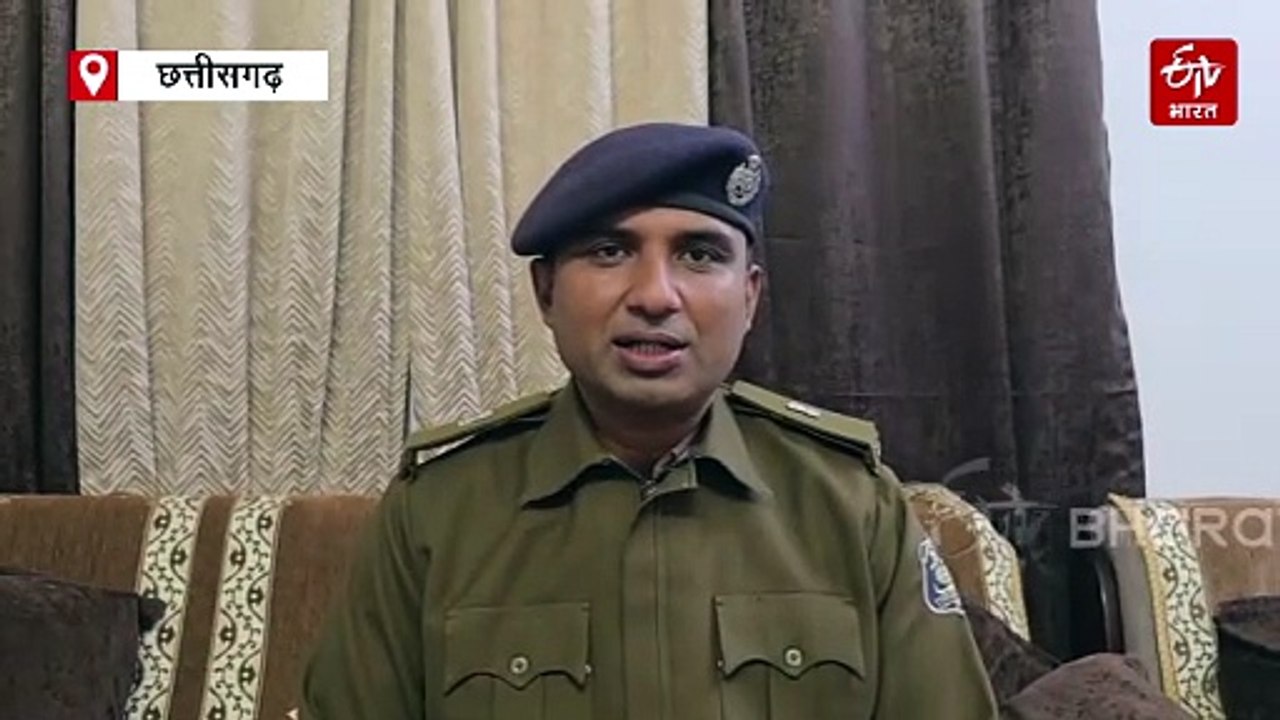 धमतरी इंडोर स्टेडियम के पास हेरोइन बेचते तस्कर...