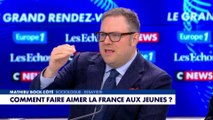 Immigration : «Il va falloir à un moment où un autre que le mot frontière ne soit plus un gros mot», assure le général Pierre de Villiers
