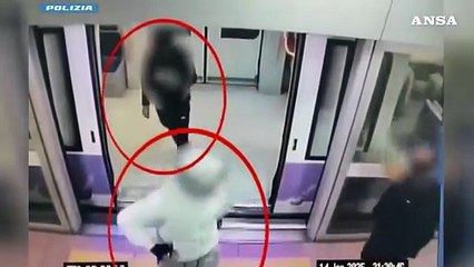 A Milano calci, pugni e spray urticante per una collanina d'oro: due arresti