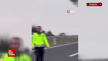 Eskişehir'de seyir halindeki yolcu otobüsü alev alev yandı: 25 yolcu son anda kurtuldu