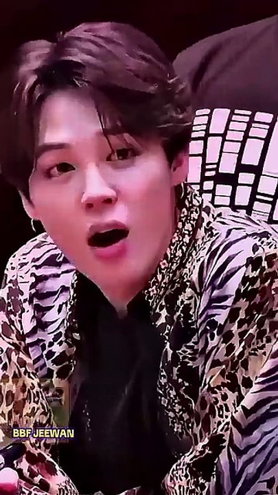 Lisa Pretty Dance Reaction To BTS V JK 🥵 #shorts #bts #blackpink #kpop #viralshorts - BBF JEEWAN (360p, h264) (1)