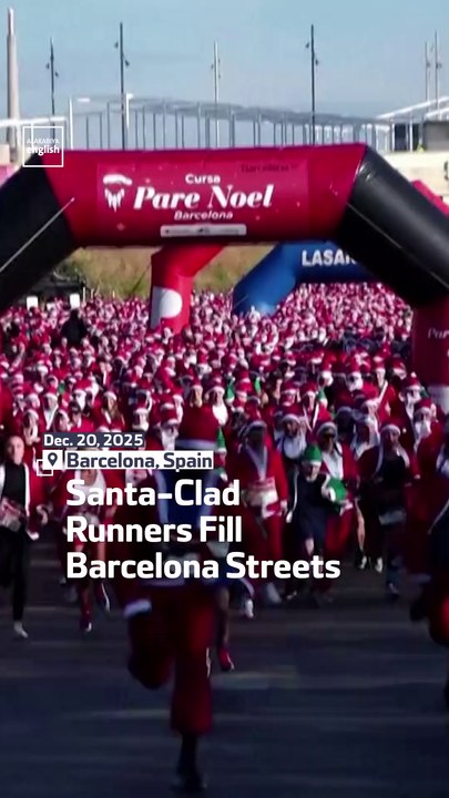 Santa-Clad Runners Fill Barcelona Streets