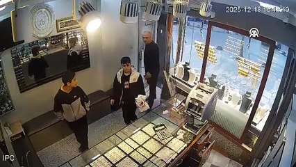 Bakan Kacır'dan sürpriz ziyaret: Böyle pırıl pırıl gençlerin olmasından çok mutlu olduk