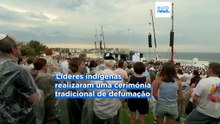 Australianos homenageiam vítimas de ataque a festival judaico em praia de Sydney