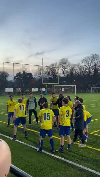 La joie d'Ottignies après sa victoire dans le choc de P3C à Mont-Saint-Guibert