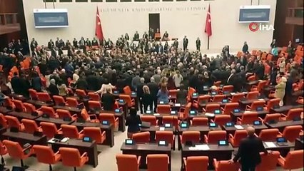 TBMM’deki bütçe görüşmelerinde yumruklu kavga