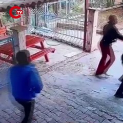 12 yaşındaki öğrenci okul müdürünü vurdu O anlar kamerada