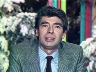 1984 – Johnny Hallyday : le 22 décembre, il invite des enfants défavorisés à son concert de Noël au Zénith (Antenne 2)