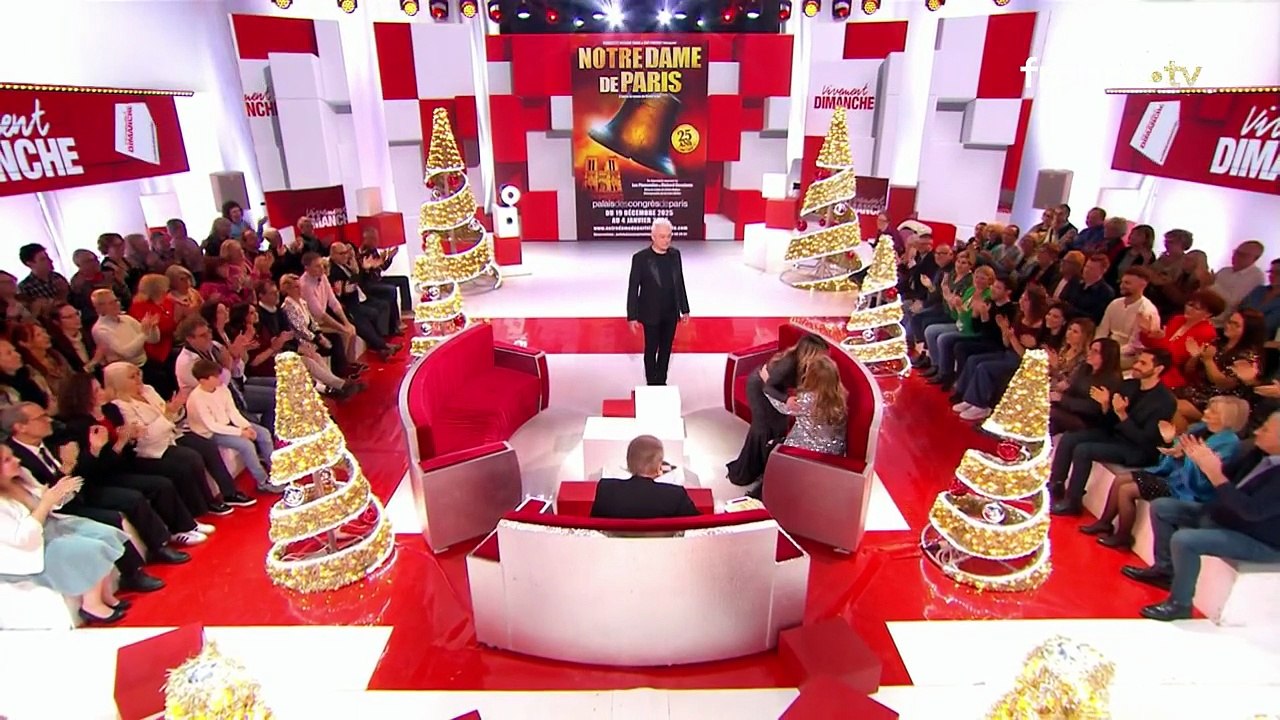 Hélène Ségara raconte une anecdote sur Notre-Dame de Paris dans "Vivement dimanche"