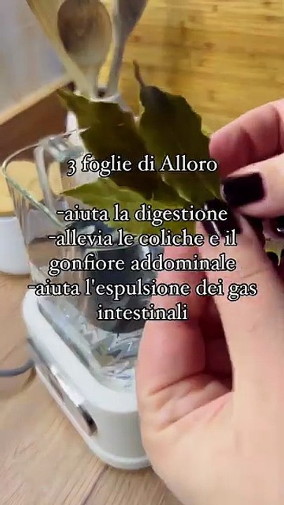 Tisane digestive per sopravvivere ai pranzi di Natale