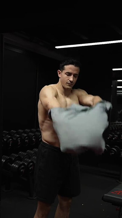 Triceps aren’t growing ? Do this !