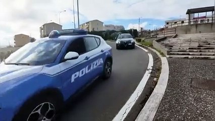 Catanzaro, rapina a mano armata a due impiegati di un distributore di carburante: finisce in carcere il presunto rapinatore
