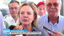 Ministra Gleisi Hoffmann visita Rio Bonito do Iguaçu e acompanha reconstrução da cidade