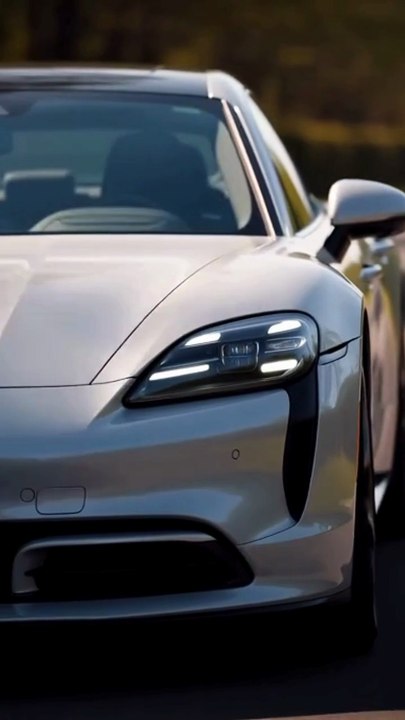 “2025 Porsche Panamera 4 – Stunning Sound, Design & Interior Luxury”