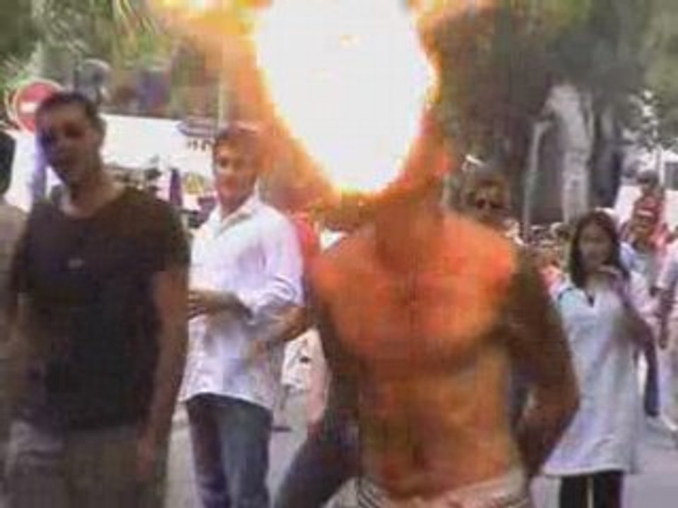 Cracheur de feu  - Féria de Nimes 2003