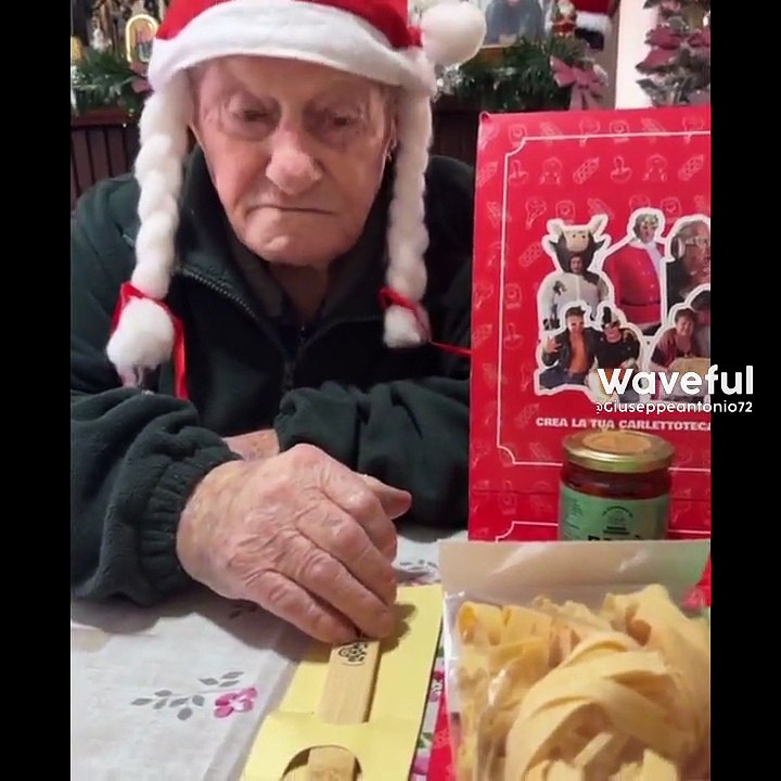 Carletto Life story con i nonni e amici natalizie