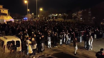 Concentració a Badalona davant l'antic alberg municipal de Can Bofí Vell