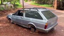 Carro é encontrado incendiado e sem peças no bairro Canadá, em Cascavel