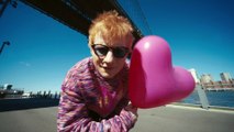 Ed Sheeran - Azizam (Pink Heart Video)