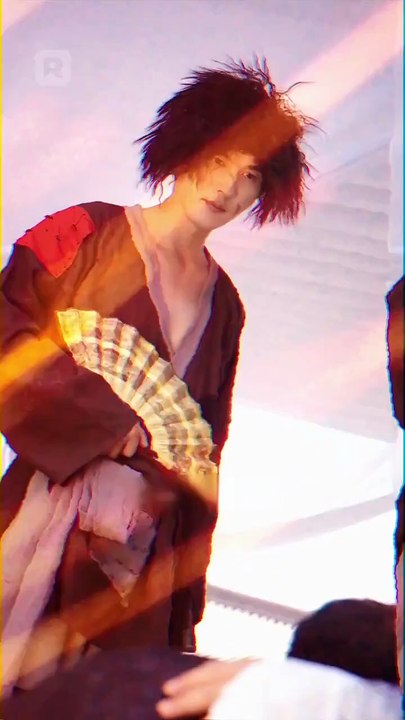 مدبلج أنا الملك التنين والمعالج الأسطوري