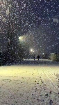 ‏اس وقت شمالی علاقہ جات میں برفباری دیکھنے کے لیئے سیاح جوق در جوق آ رہے ہیں الحمدللہ پاکستان دنیا کا حسین ترین ملک ہے جس میں گرمی، سردی، بہار، خزاں، بارشیں، برفباری سب کچھ ملتا ہے شکر الحمدللہ