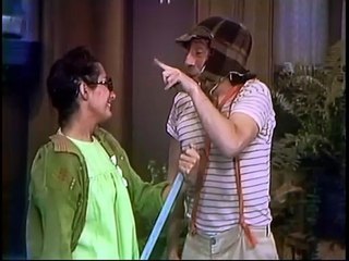 Chaves S04E19 - Roupa Suja Lava-se em Publico