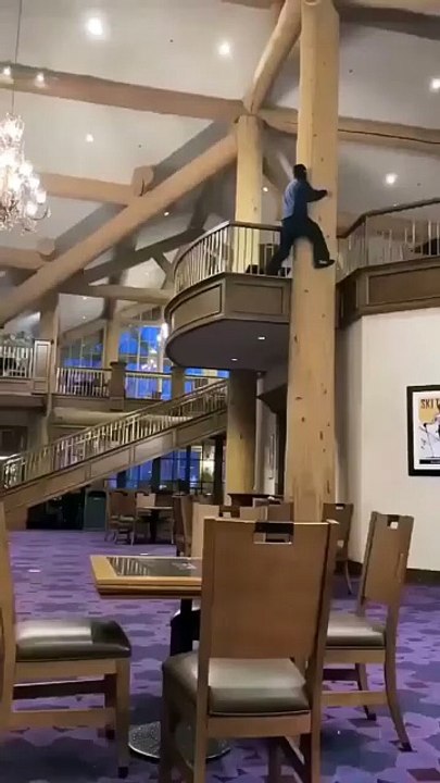 😐🤪(MP4)