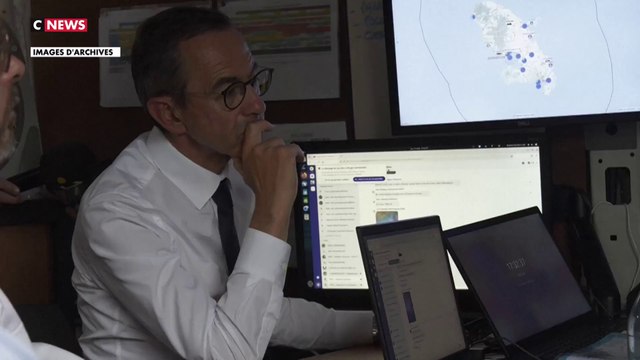 Immigration : un an après la circulaire Retailleau, les régularisations en chute libre