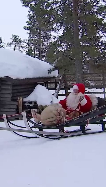 Pai Natal sai da Lapónia