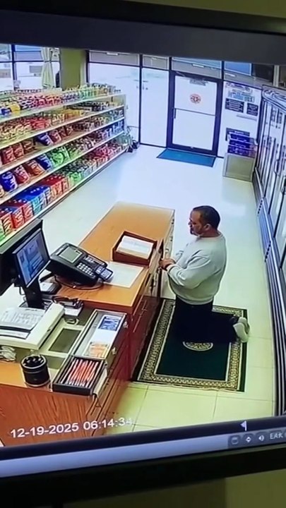 Robber Walks Away After Seeing Prayer  Powerful Moment