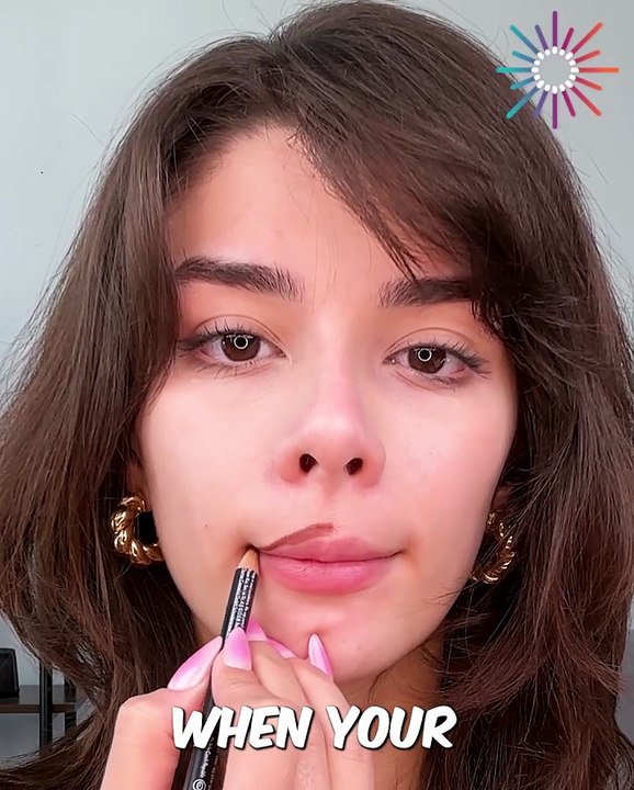 Learn how to overline your lips like a pro! 💋💄