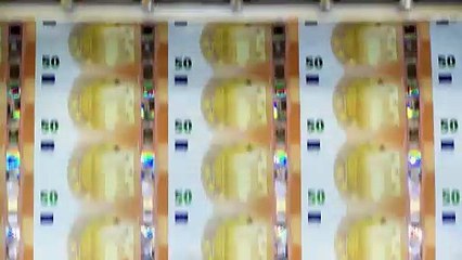 INE confirma que PIB creció un 0,6% en verano, una décima menos, apoyado en la demanda interna