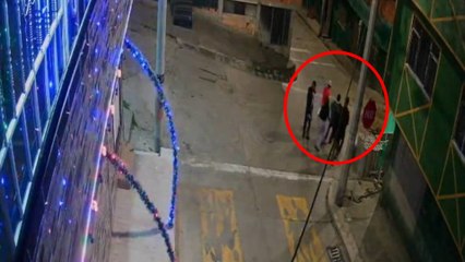 Cámaras delataron a cinco menores implicados en el robo de un vehículo en Bogotá: edades desde los 14 años