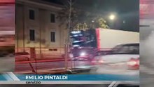 Giostra, il parcheggio riaperto attraversato in contromano da camionisti incivili