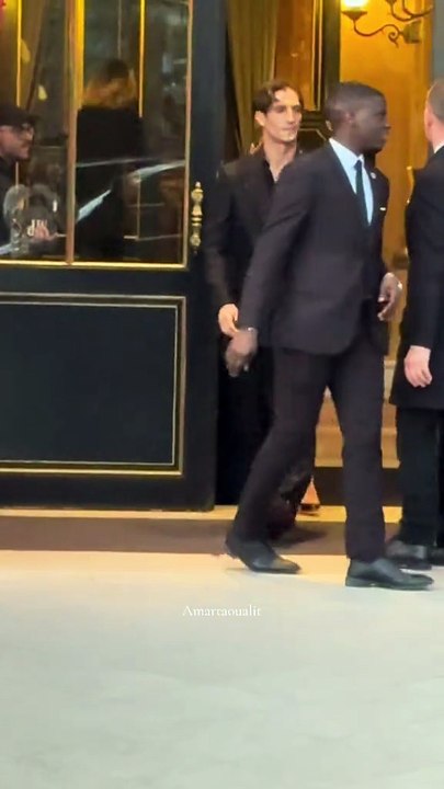 Damiano David and Dove Cameron in Paris