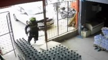 VIDEO | Así fue el violento asalto en una bodega de Cartagena donde trabajadores fueron sometidos y amarrados